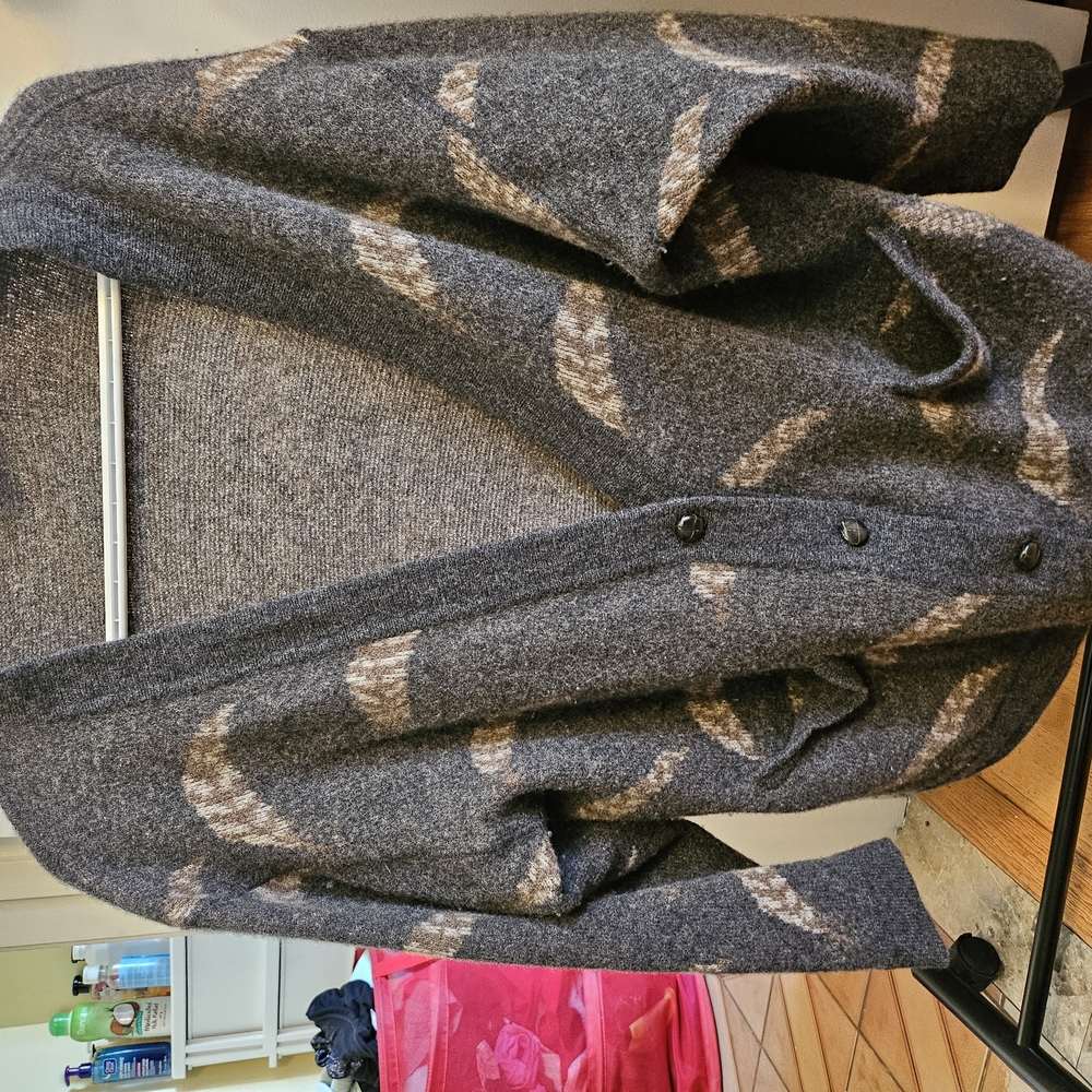 Gray Patterned Cardigan - Picture 2 of 3